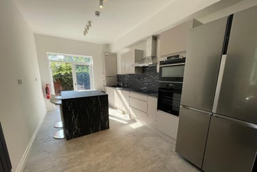 6 bed house, Fortuna Grove, Burnage, Manchester, M192BP - Image 1