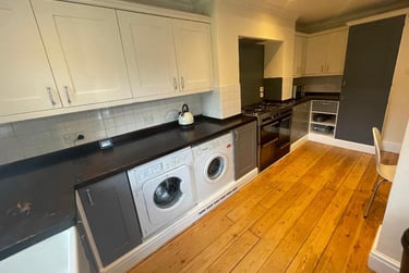4 bed house, Barnsfold Avenue, Fallowfield, Manchester, M146FJ - Image 1