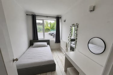 3 bed flat, Daisy Bank Road, Victoria Park, Manchester, M145GL - Image 2