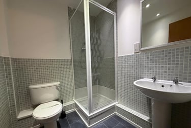2 bed flat, Cambridge Street, Chorlton on Medlock, Manchester, M15GF - Image 7