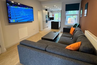 6 bed house, Monica Grove, Burnage, Manchester, M192BW - Image 1
