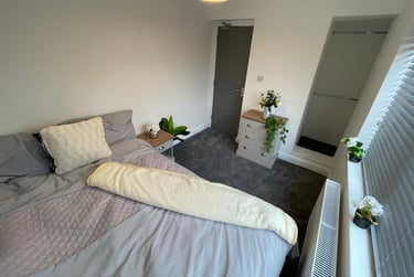 5 bed house, Marcus Grove, Victoria Park, Manchester, M145GX - Image 3