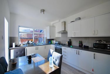 5 bed house, Whitby Road, Fallowfield, Manchester, M146GH - Image 3