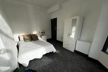 4 bed house, Monica Grove, Burnage, Manchester, M192BN - Image 3