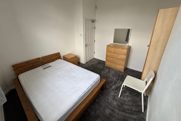 4 bed house, Strawberry Hill, Pendleton, Salford, M66AH - Image 3