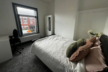 4 bed house, Monica Grove, Burnage, Manchester, M192BN - Image 4