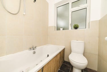 3 bed flat, Daisy Bank Road, Victoria Park, Manchester, M145GL - Image 4