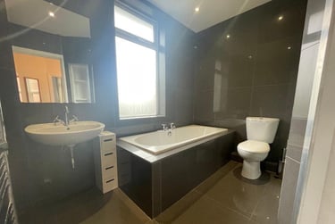 4 bed house, Barnsfold Avenue, Fallowfield, Manchester, M146FJ - Image 5