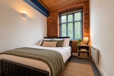 2 bed flat, Cambridge Street, Chorlton on Medlock, Manchester, M15GF - Image 4