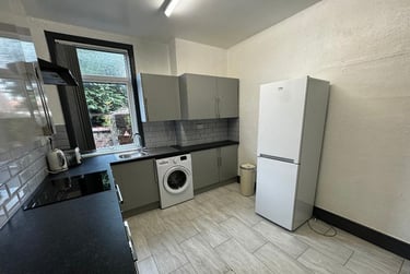 4 bed house, Monica Grove, Burnage, Manchester, M192BN - Image 6