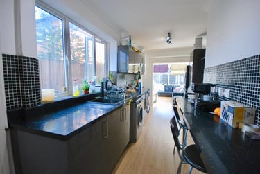 5 bed house, Finchley Road, Fallowfield, Manchester, M146EN - Image 3