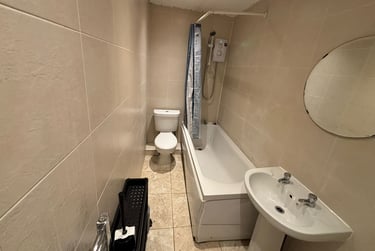 4 bed house, Strawberry Hill, Pendleton, Salford, M66AH - Image 9