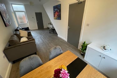 5 bed house, Marcus Grove, Victoria Park, Manchester, M145GX - Image 10