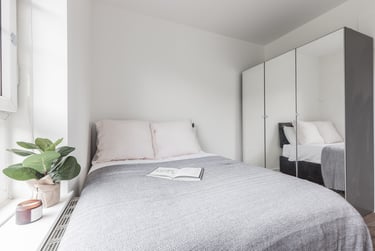 5 bed house, Hale Street, E14, London, E140BX - Image 2