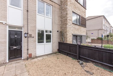 4 bed house, Stebondale Street, Isle of Dogs, London, E143BX - Image 1