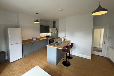 2 bed flat, Green Park Avenue, Mutley, Plymouth, PL46PG - Image 5