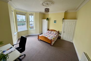 7 bed house, Hill park crescent, North hill, Plymouth, PL48JW - Image 1