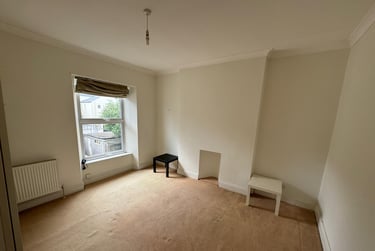 2 bed flat, May Terrace, Lipson, Plymouth, PL48PP - Image 7