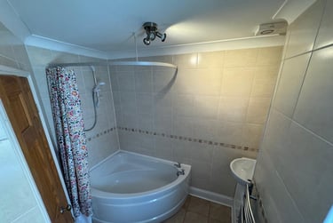 2 bed flat, May Terrace, Lipson, Plymouth, PL48PP - Image 8
