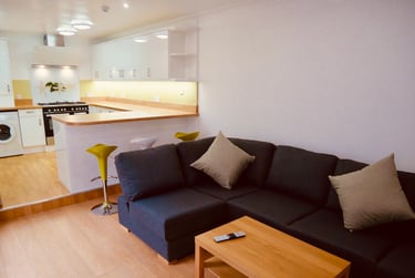 7 bed house, Hill park crescent, North hill, Plymouth, PL48JW - Image 5