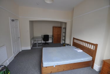 6 bed house, Gwydr Crescent, Uplands, Swansea, SA20AB - Image 4