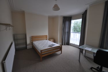 6 bed house, Gwydr Crescent, Uplands, Swansea, SA20AB - Image 6