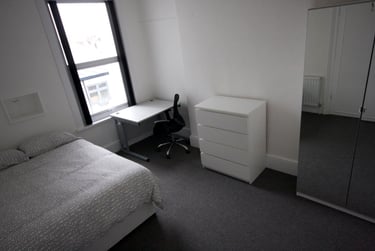 1 bed house, Southern Terrace, Greenbank, Plymouth, PL47LS - Image 5