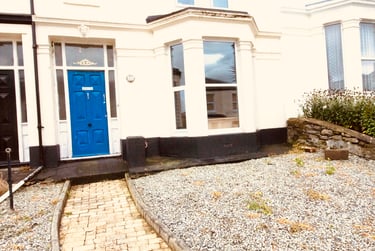 6 bed house, Furzehill Road, Mutley, Plymouth, PL47JZ - Image 1