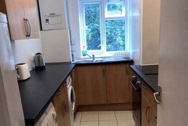 2 bed flat, Greenwich Area, Woolwich, London, SE185PU - Image 2