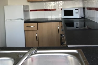 2 bed flat, Hartville Road, Plumstead, London, SE181DQ - Image 3