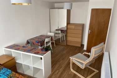 2 bed flat, Hartville Road, Plumstead, London, SE181DQ - Image 2
