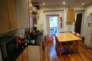 6 bed house, Hanover Street, City centre, Swansea, SA16BN - Image 14