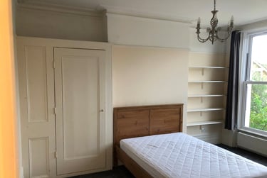 7 bed house, Shell Road, New Cross, London, SE137TW - Image 1