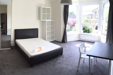 7 bed house, Breakspears Road, New Cross, London, SE41TY - Image 1