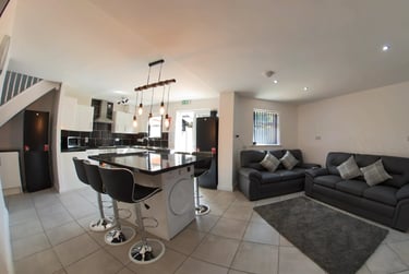 6 bed house, Windsor Street, Aston, Birmingham, B74NJ - Image 2