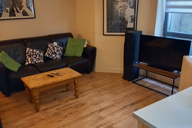 4 bed flat, Scarsdale road, Victoria park, Manchester, M145PZ - Image 3