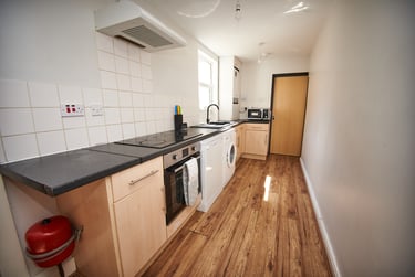 7 bed house, Mansfield Road, Arboretum, Nottingham, NG13FT - Image 4