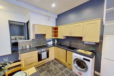 8 bed house, Mansfield Road, Arboretum, Nottingham, NG13FQ - Image 3