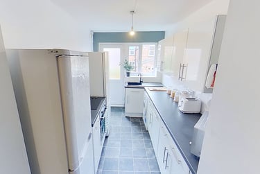 5 bed house, Portland Road, Arboretum, Nottingham, NG74GP - Image 2