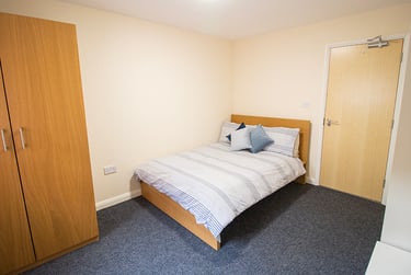 4 bed flat, North Sherwood Street, Arboretum, Nottingham, NG14EN - Image 1
