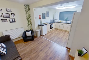 4 bed flat, Mansfield Road, Arboretum, Nottingham, NG13FN - Image 1