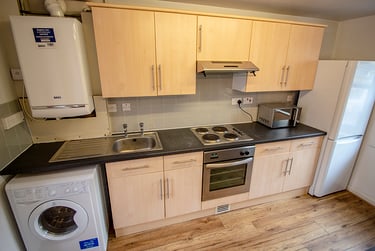 3 bed flat, North Sherwood Street, Arboretum, Nottingham, NG14EN - Image 2