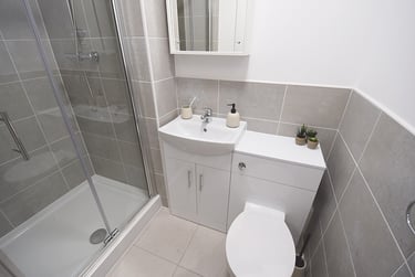 1 bed studio, Mansfield Road, Hockley, Nottingham, NG13FB - Image 4