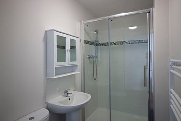 1 bed studio, Glasshouse Street, Hockley, Nottingham, NG13BZ - Image 3
