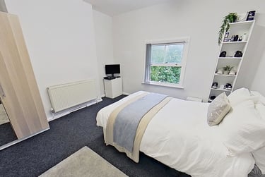 8 bed house, Hampden Street, Arboretum, Nottingham, NG14FW - Image 2
