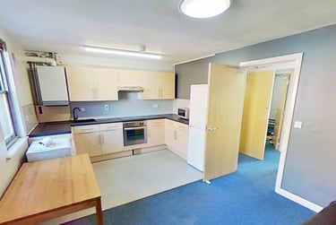 4 bed flat, North Sherwood Street, Arboretum, Nottingham, NG14EN - Image 2