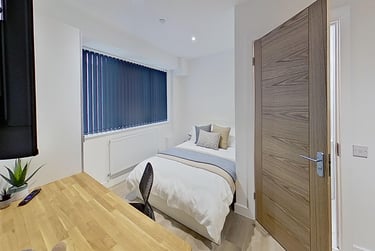 1 bed studio, Mansfield Road, Hockley, Nottingham, NG13FB - Image 2