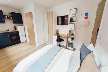 1 bed studio, Mansfield Road, Hockley, Nottingham, NG13FB - Image 1