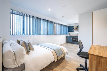 1 bed studio, Mansfield Road, Hockley, Nottingham, NG13FB - Image 1
