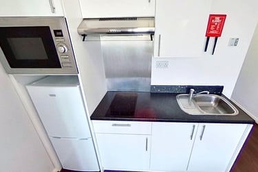 1 bed studio, Milton Street, Hockley, Nottingham, NG13RB - Image 4